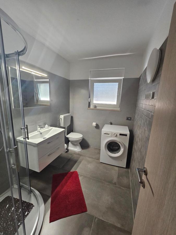 Apartmani Viktorija Fažana Εξωτερικό φωτογραφία
