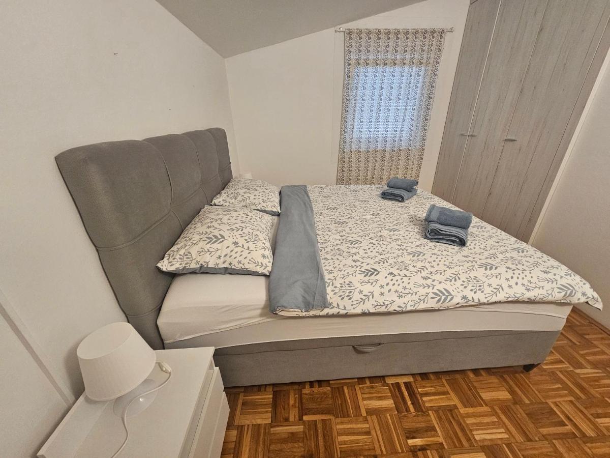 Apartmani Viktorija Fažana Εξωτερικό φωτογραφία